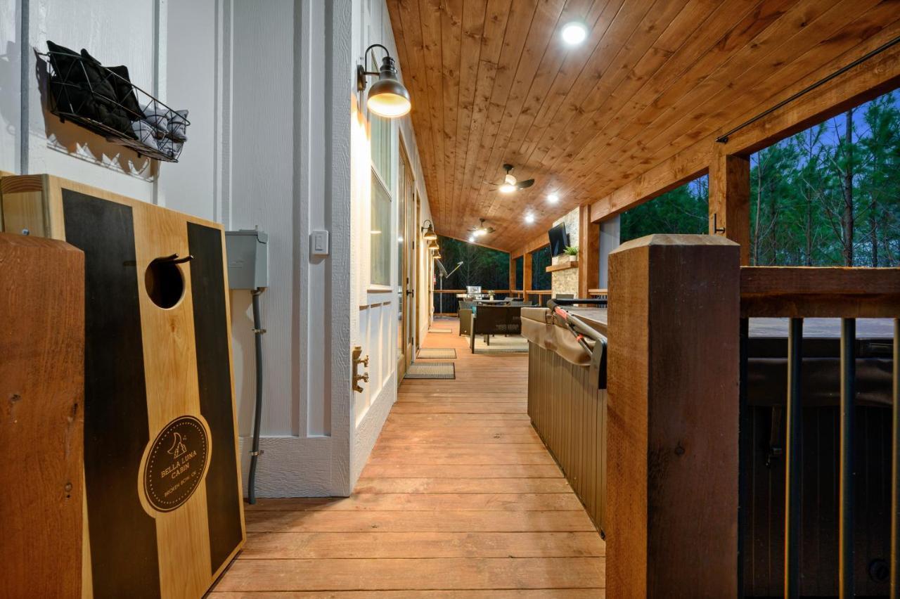 Bella Luna Cabin - Cozy Farmhouse Cabin, Private Deck, Swing Set, Fire Pit, Hot Tub Villa Broken Bow Kültér fotó
